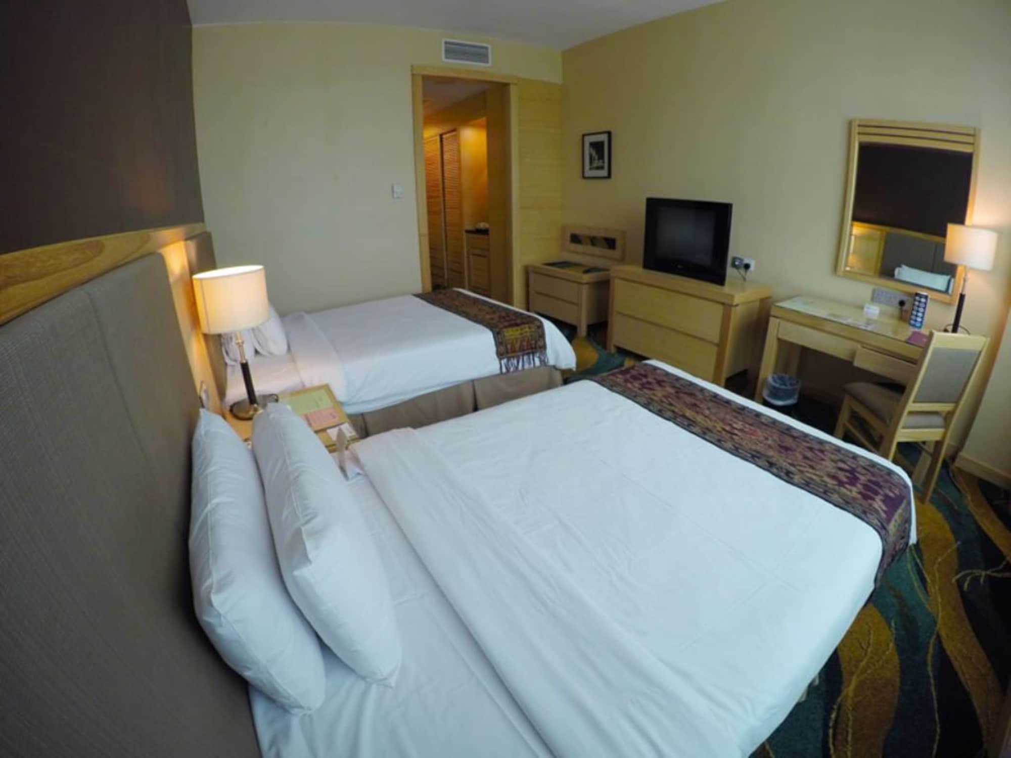 Imperial Palace Hotel Miri Kültér fotó