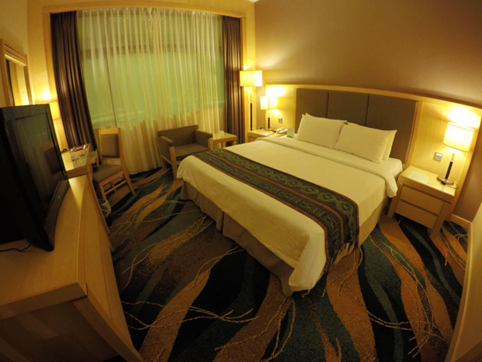 Imperial Palace Hotel Miri Kültér fotó