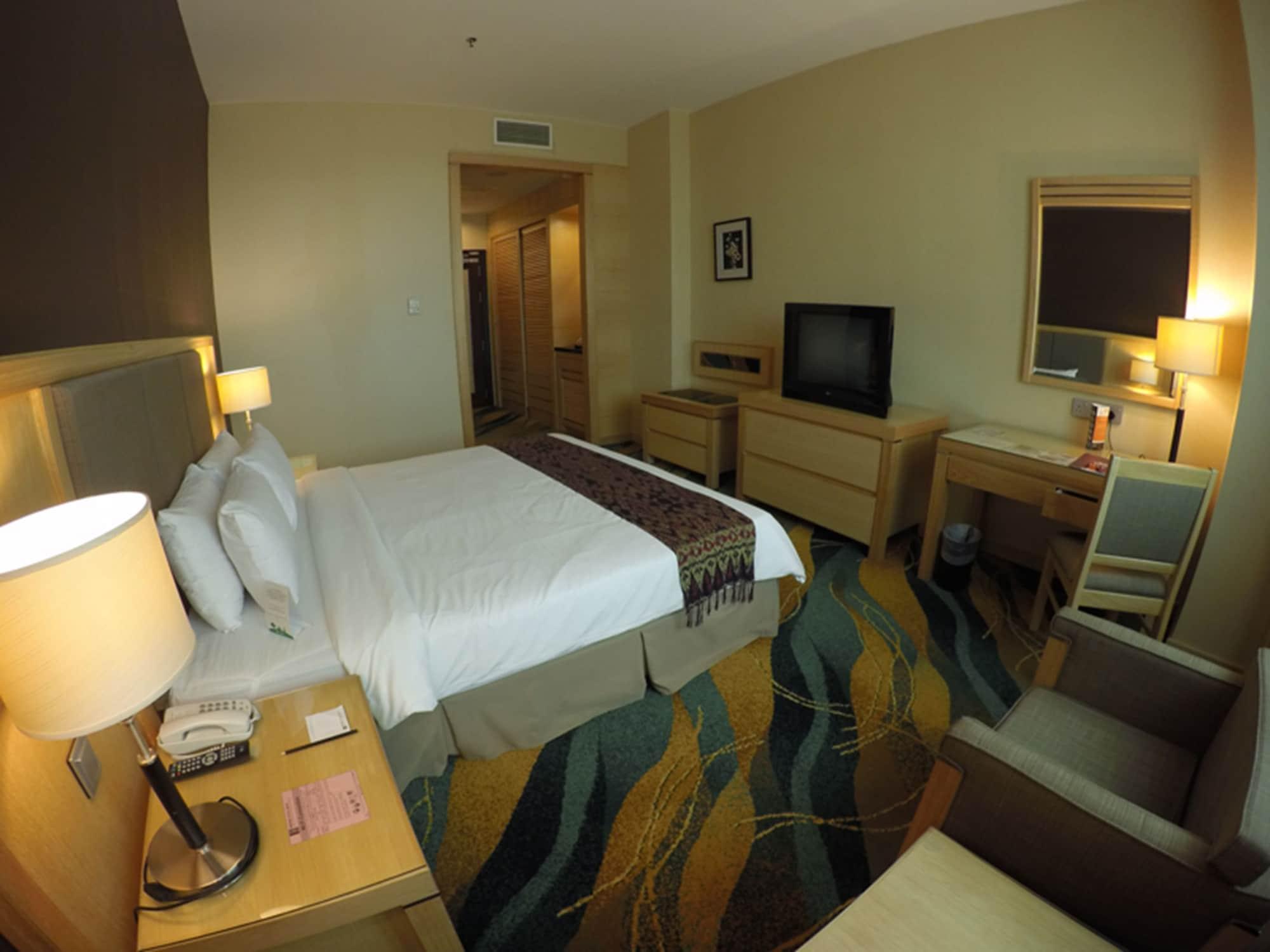 Imperial Palace Hotel Miri Kültér fotó