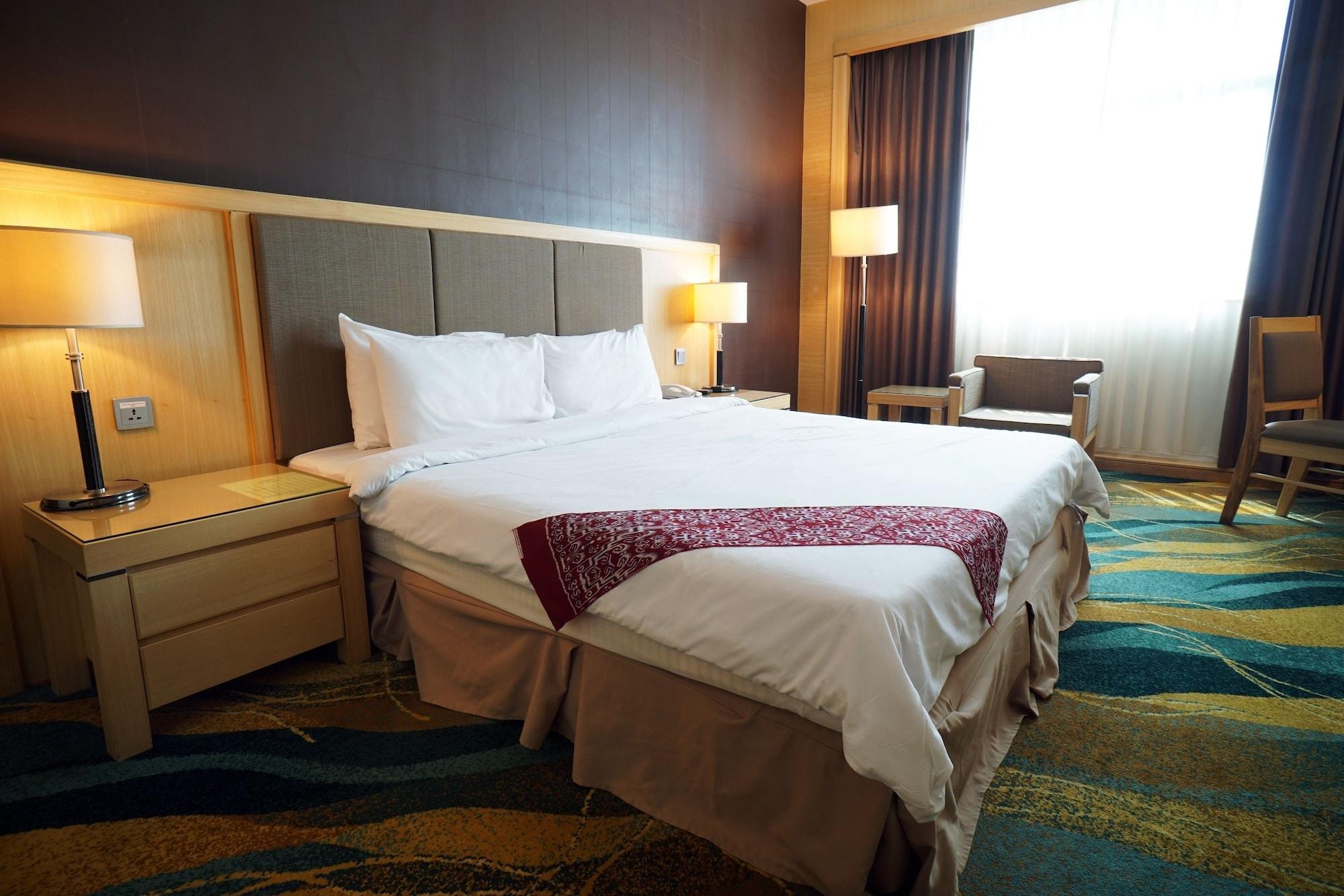 Imperial Palace Hotel Miri Kültér fotó