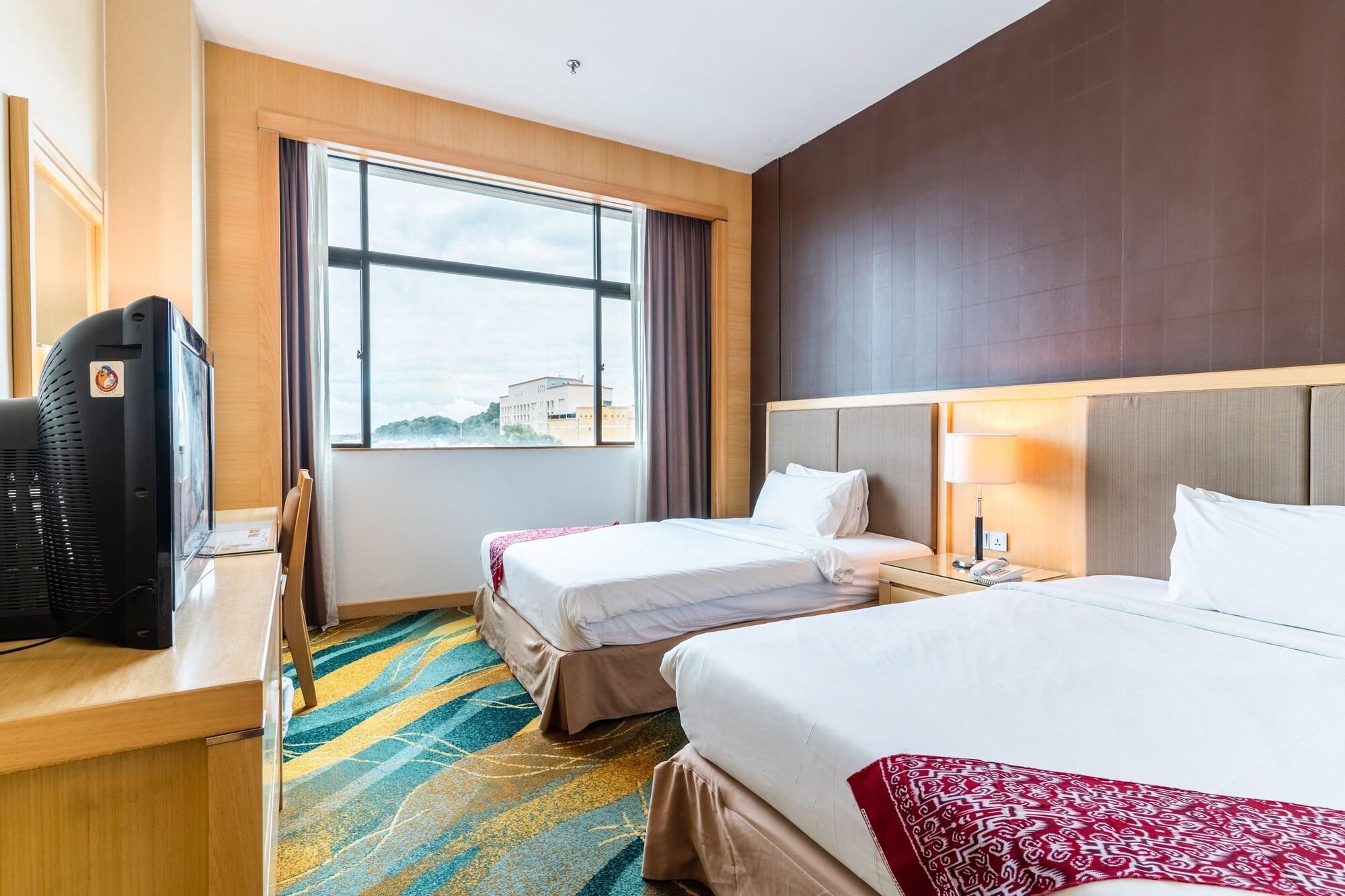 Imperial Palace Hotel Miri Kültér fotó