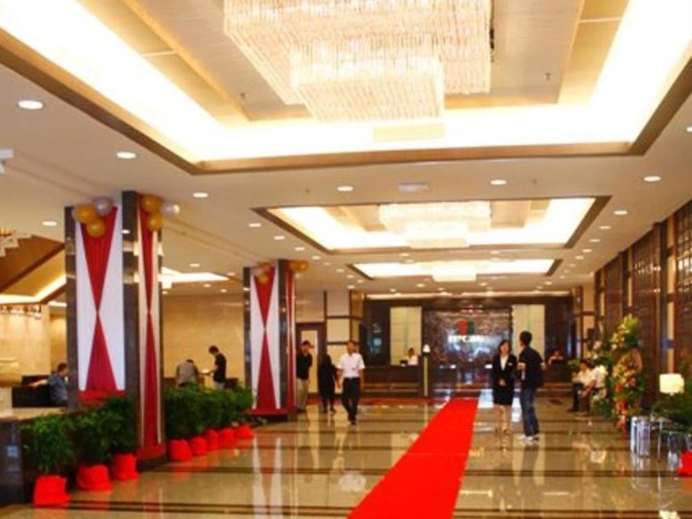 Imperial Palace Hotel Miri Kültér fotó