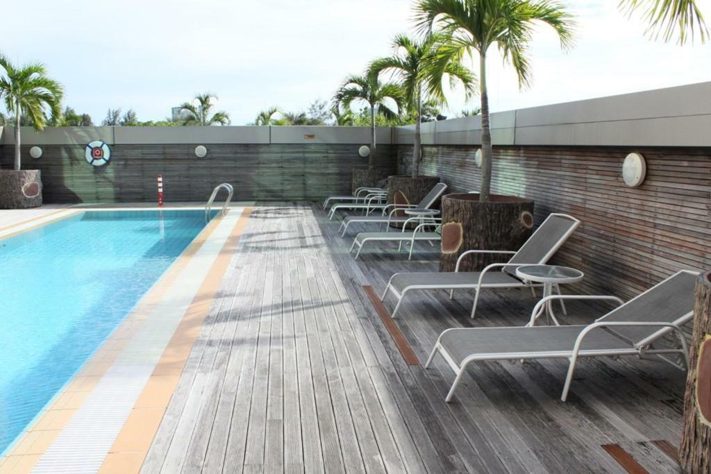 Imperial Palace Hotel Miri Kültér fotó