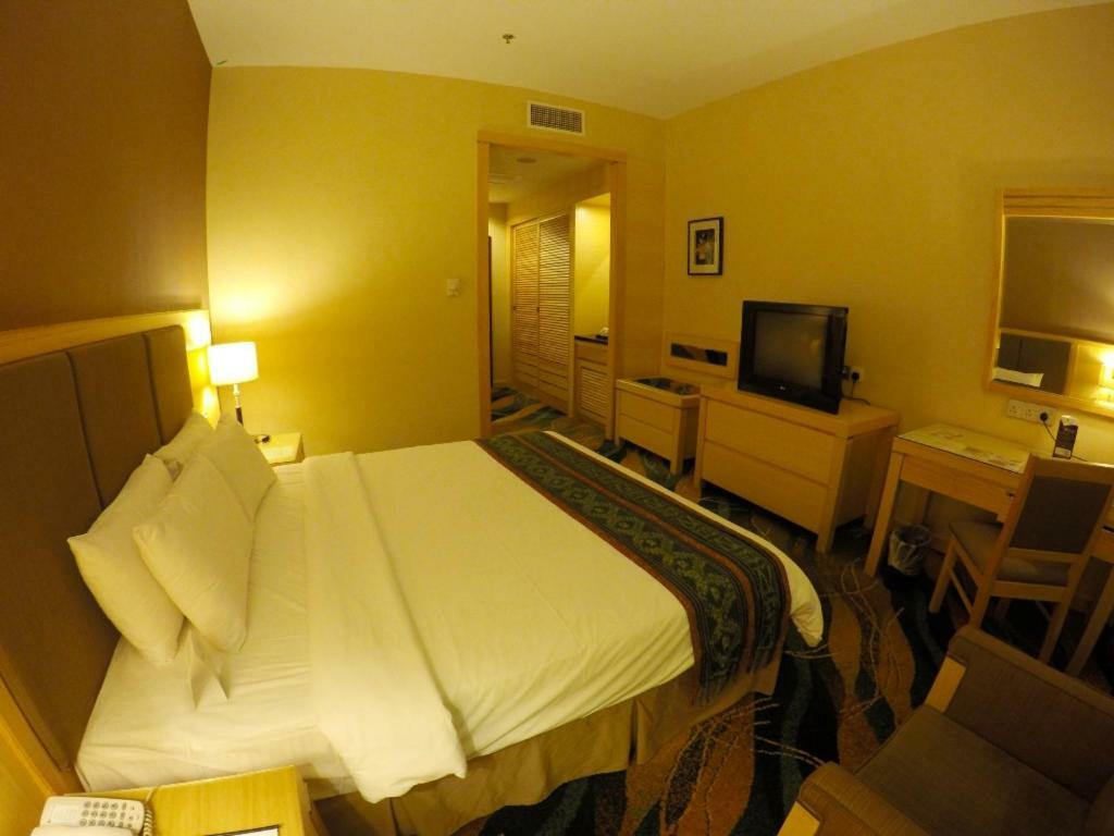 Imperial Palace Hotel Miri Kültér fotó